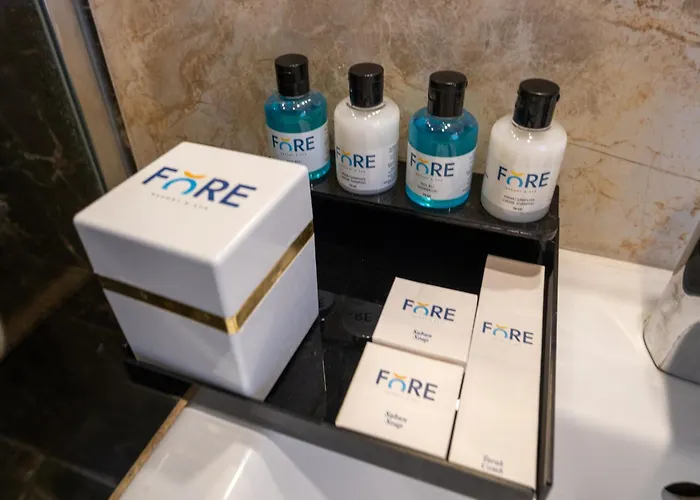 Ξενοδοχείο Fore & 4*