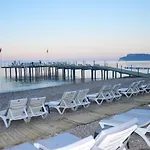 Hotel Fore & 4*