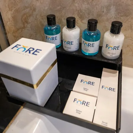 Hotell Fore & 4*