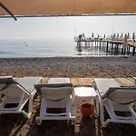 Отель Fore & 4*