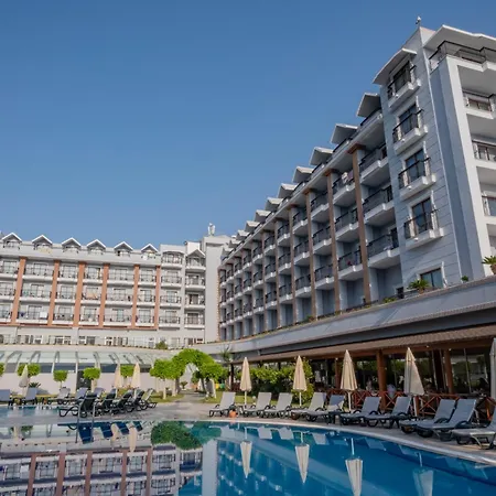 Fore & Ξενοδοχείο 4*